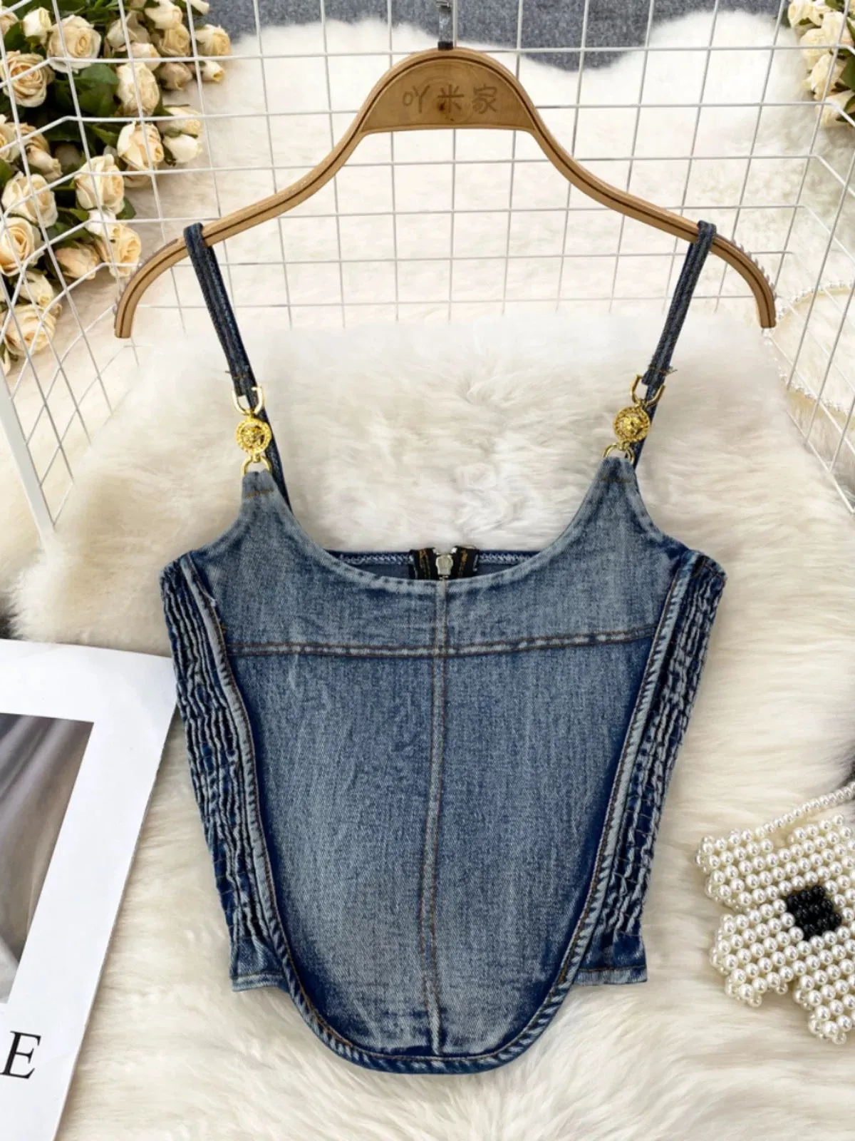 2024 summer new style Hong Kong style sexy hot girl tight skinny denim splicing contrast color camisole short top