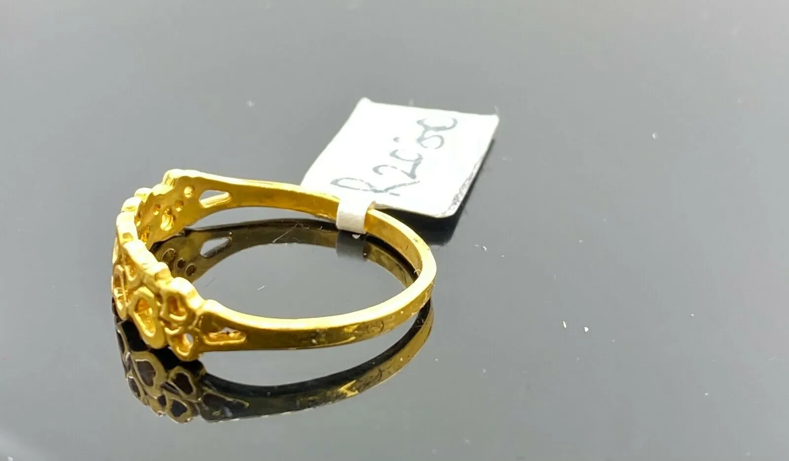 22k Solid Gold Heart Pattern Ladies Ring - Size R2080