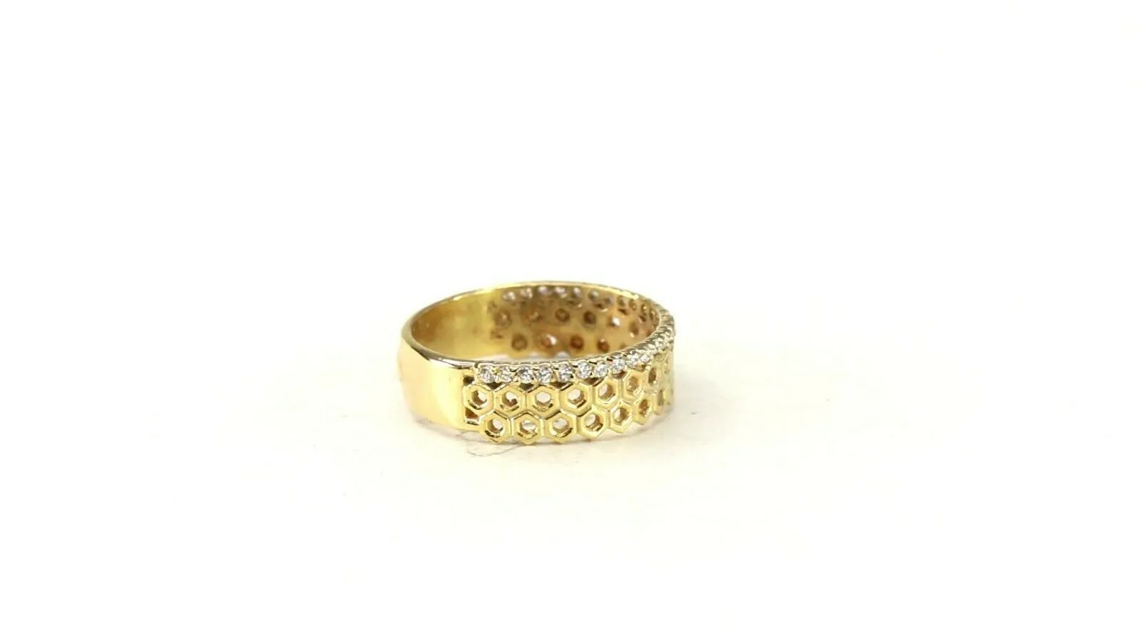 Solid Gold Ladies Ring Band - Size 7.5 - Elegant Charm - Resizable