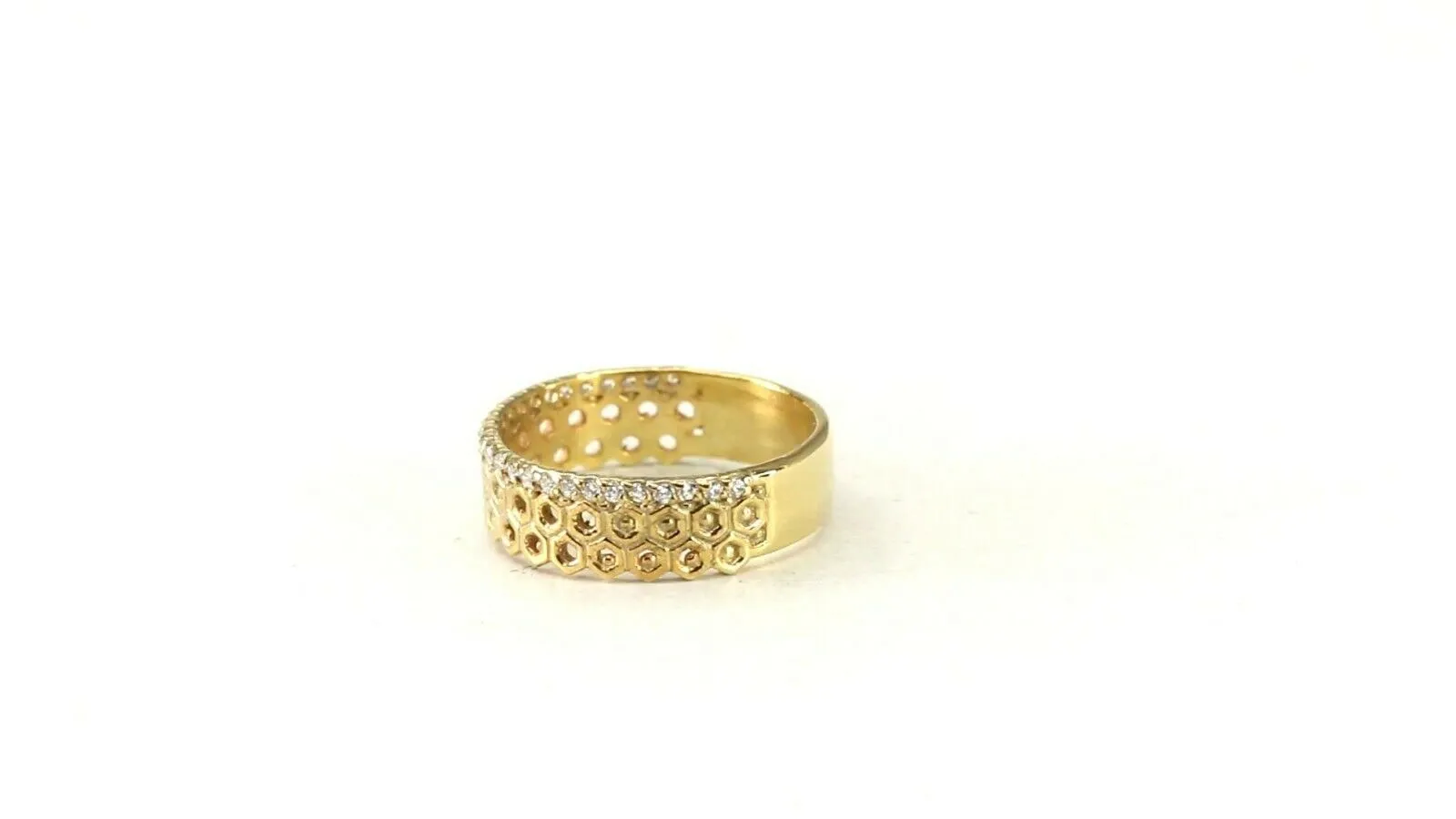 Solid Gold Ladies Ring Band - Size 7.5 - Elegant Charm - Resizable