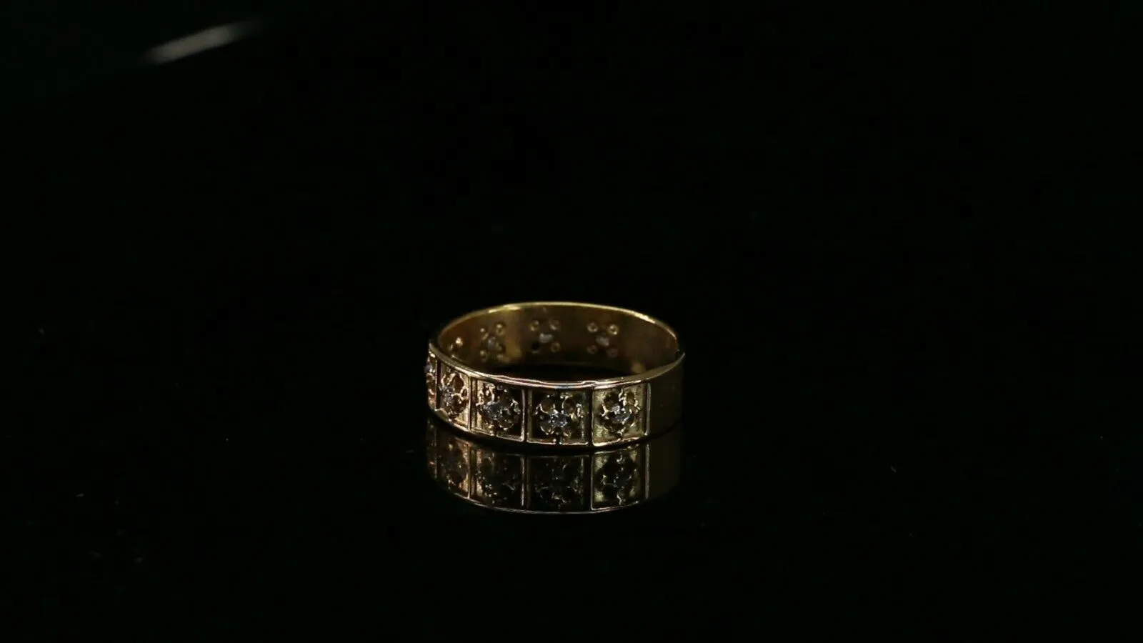 22k Ring Solid Gold ELEGANT Charm Ladies Band SIZE 7.5 RESIZABLE r944mon