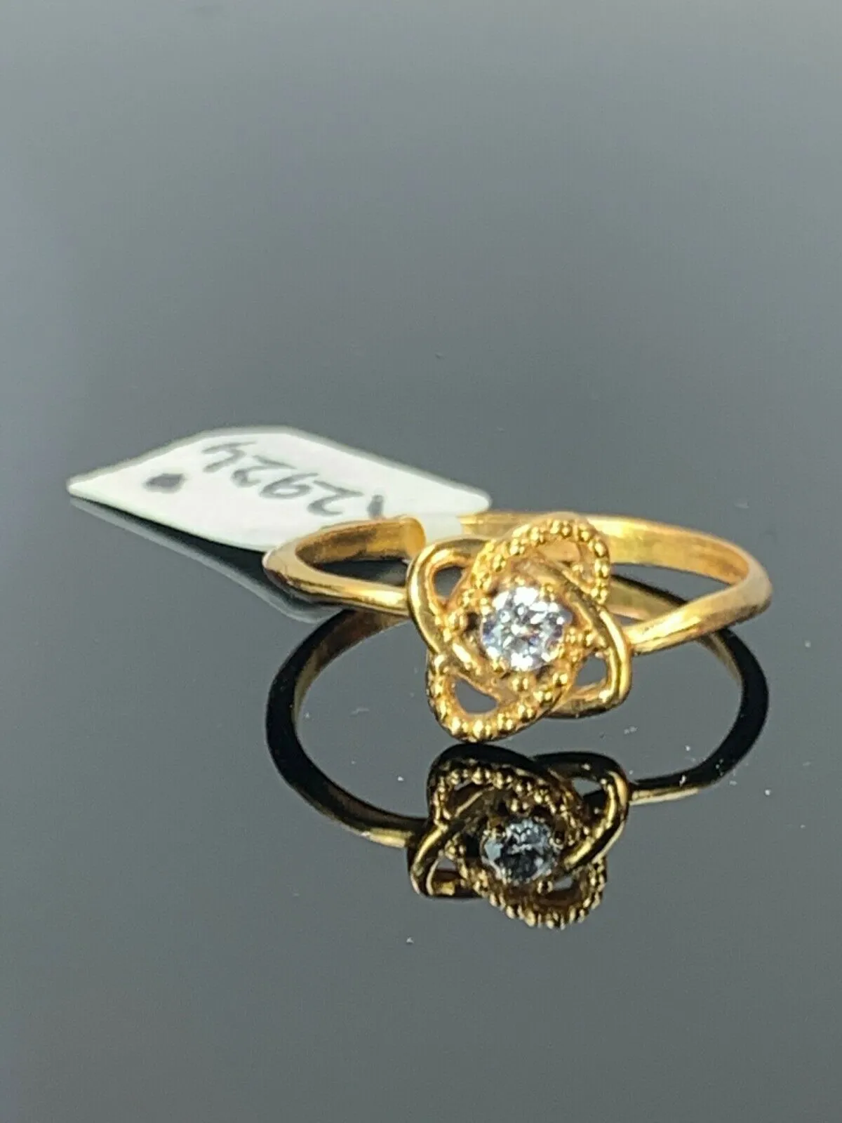 22k Ring Solid Gold ELEGANT Charm Ladies RIng SIZE 8 RESIZABLE r2924mon