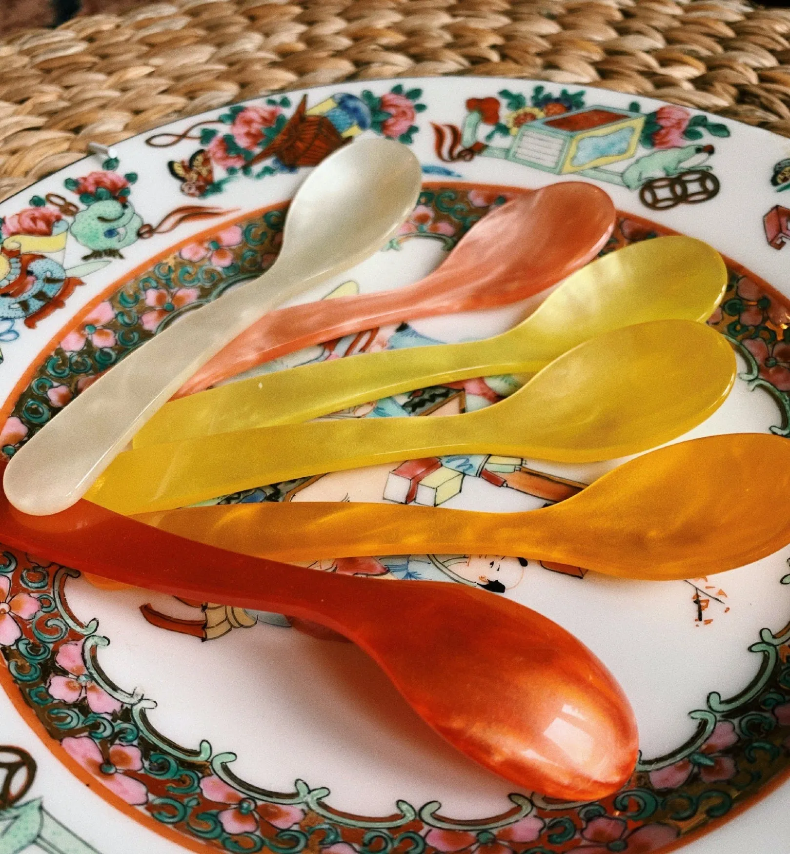 Acrylic Yellow Spoon Set