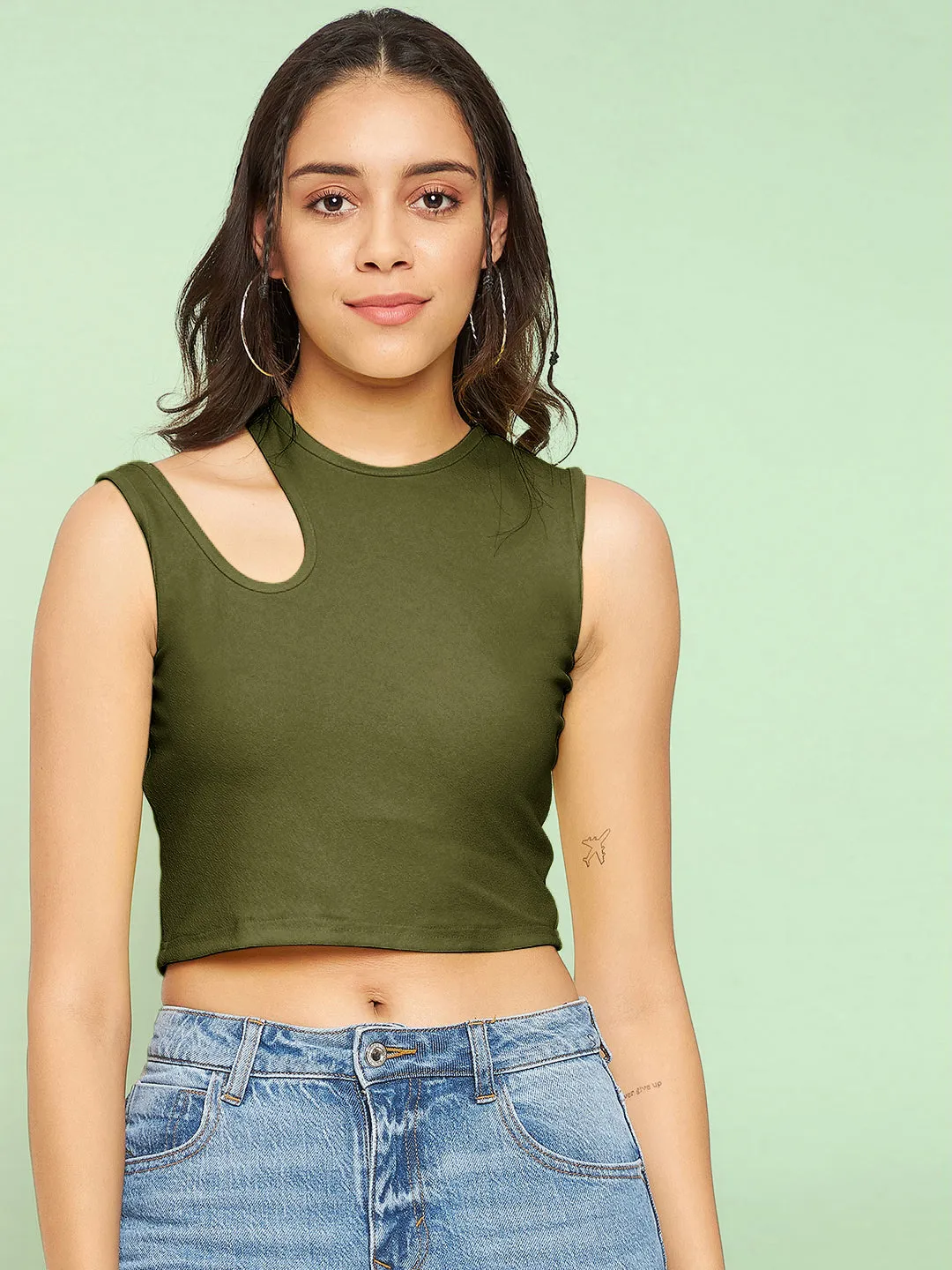 Stretchable Cotton Cutout Shoulder Crop Top