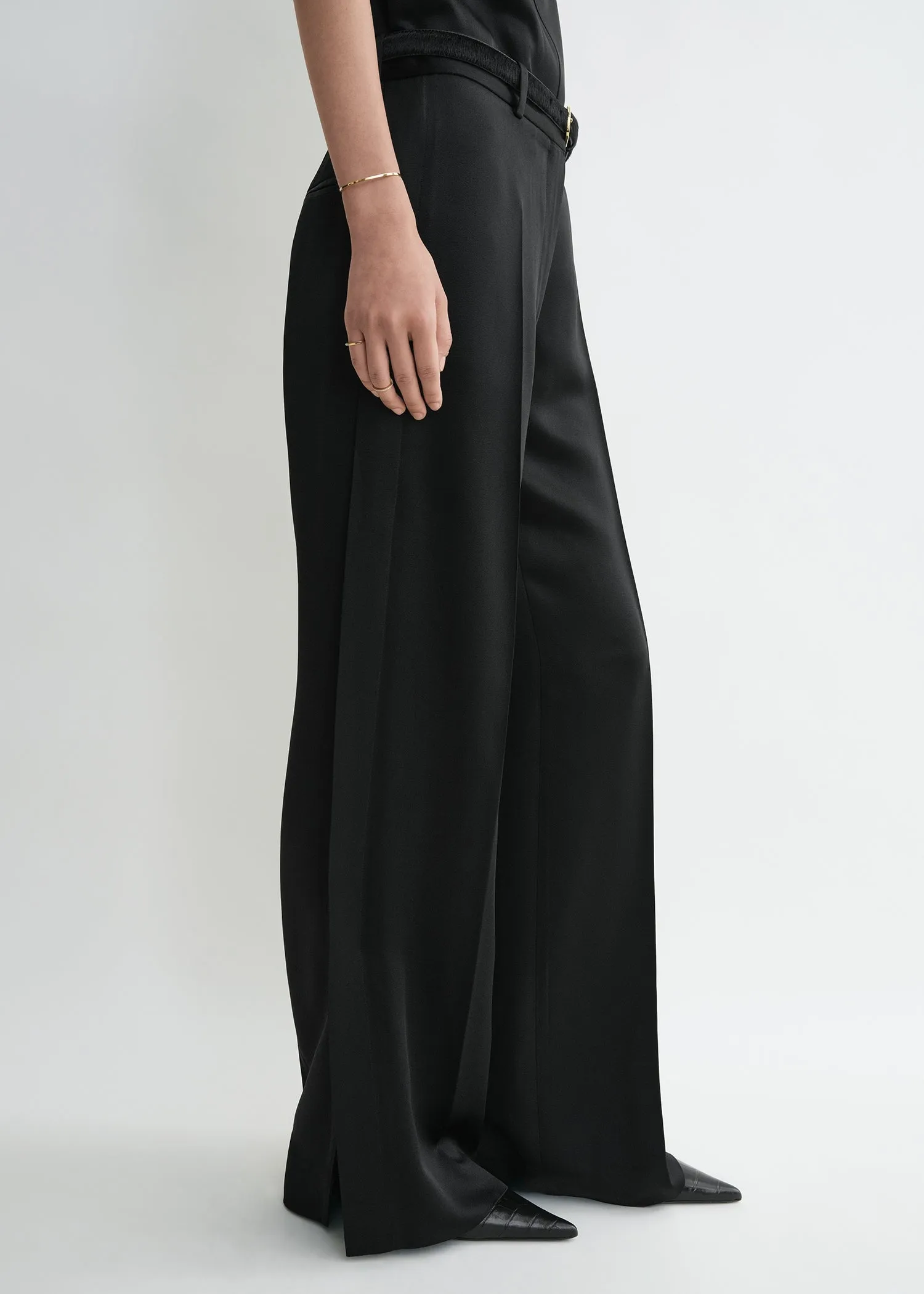 Cuff-slit trousers black