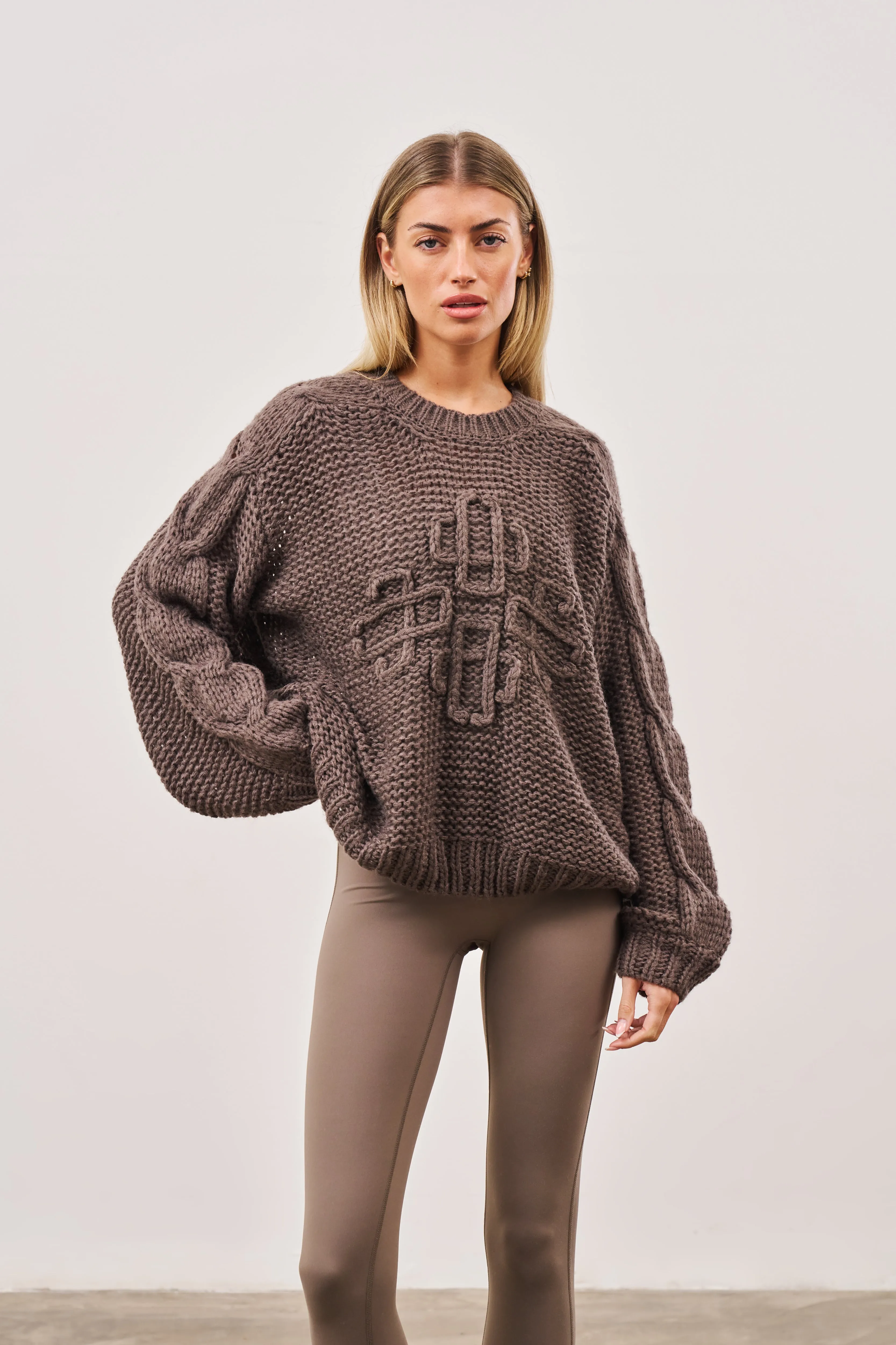 EMBLEM OVERSIZED KNIT JUMPER - COCOA