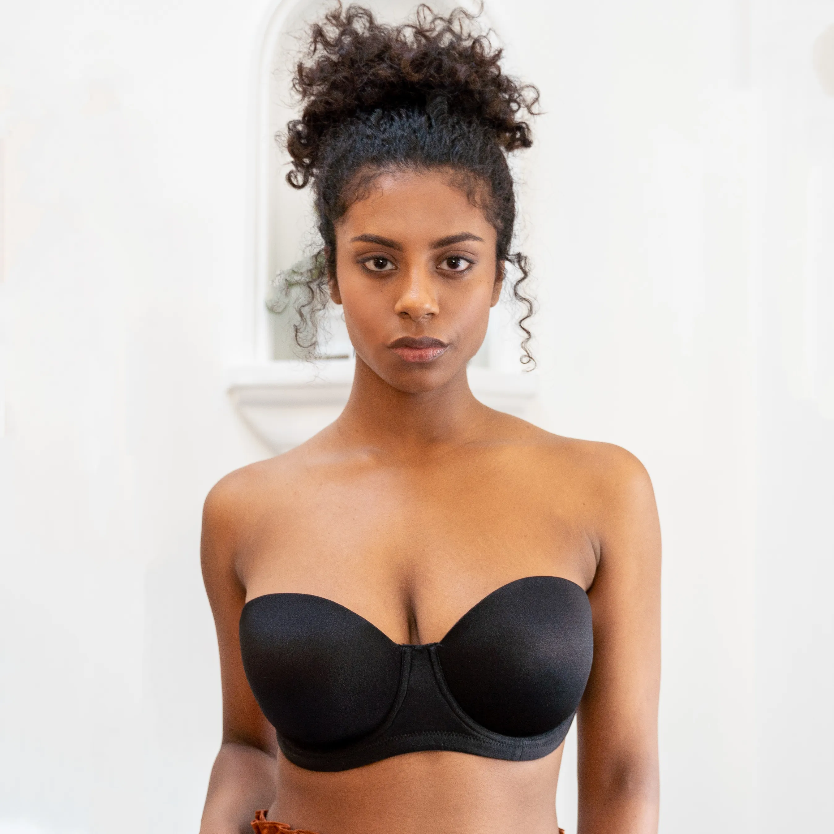 Manhattan Black Strapless Bra Set