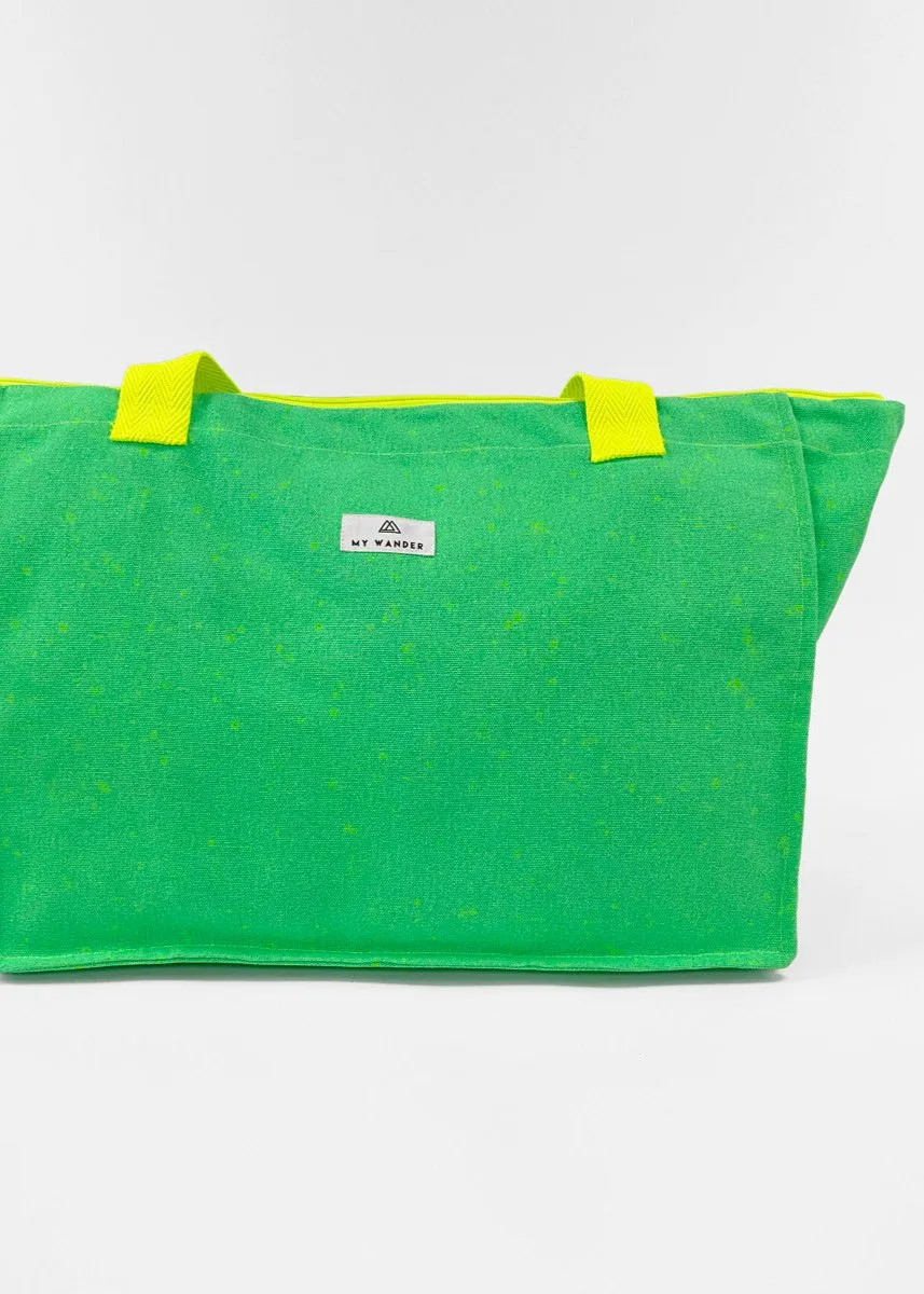 Medium Fluorine Green Drops Pack + Toiletry Bag