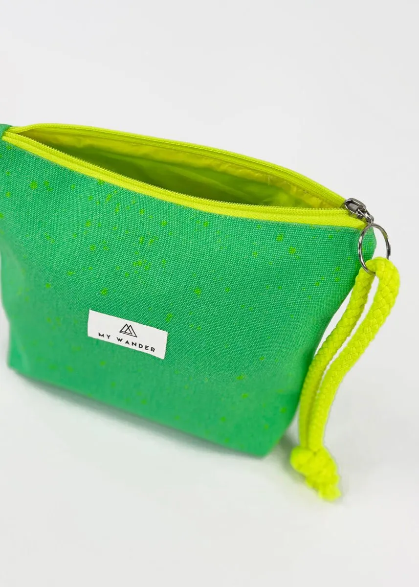 Medium Fluorine Green Drops Pack + Toiletry Bag