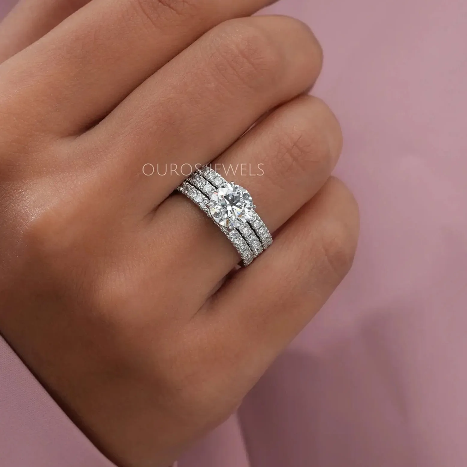 Round Cut Solitaire Accent Diamond Bridal Ring Set