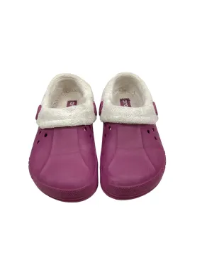 Crocs Women's Size 7 Flat Shoes - Oxfords and Loafers