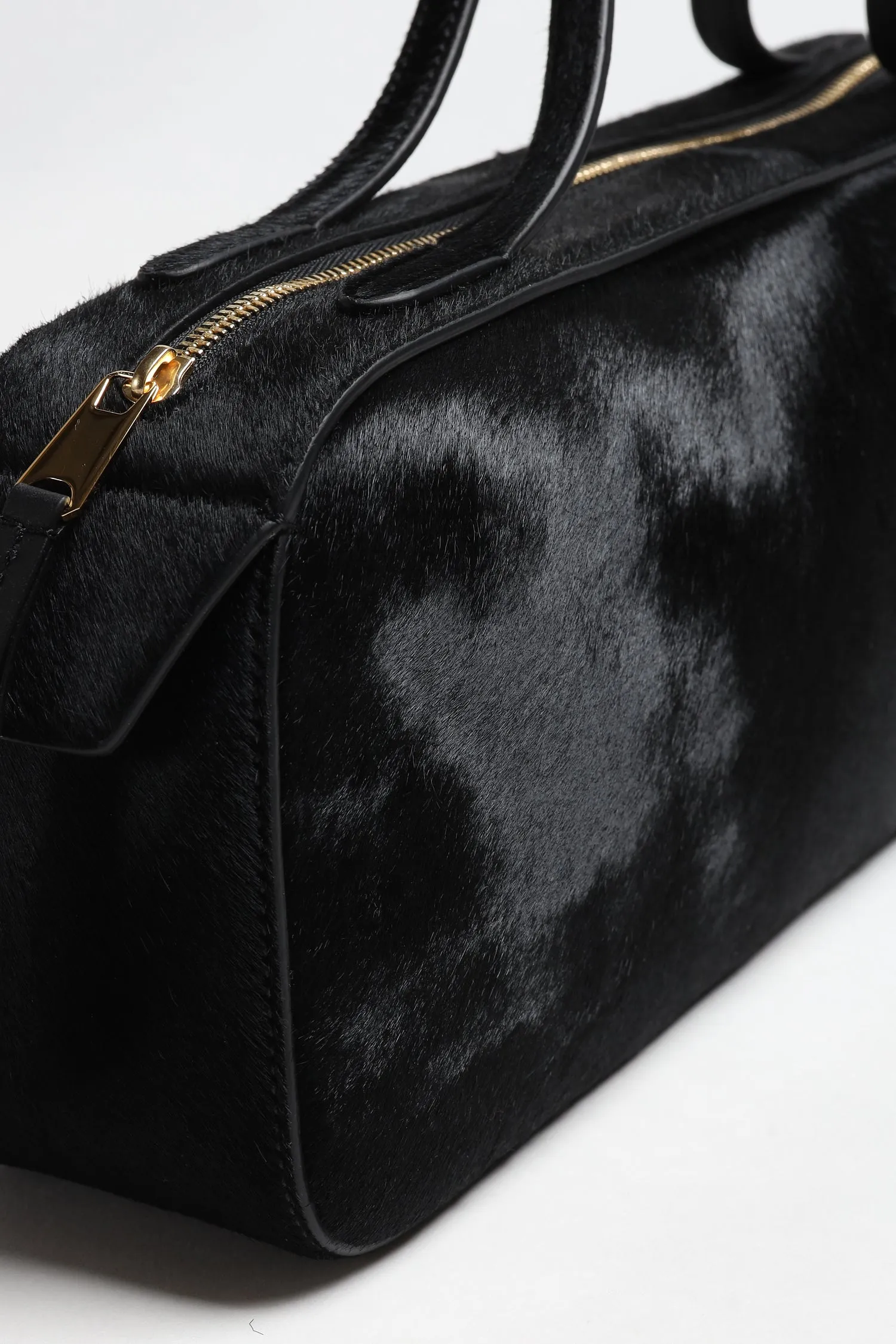 Tasche Simona Shoulder in Schwarz